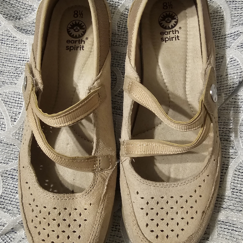 Earth Spirit Beige Strap Flats